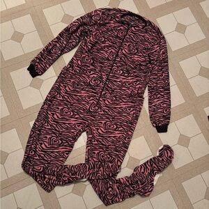 NEW Pink and Black Zebra Heart Onesie